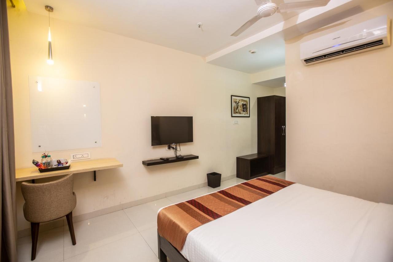 Hotel Singh'S By Wb Inn, Vashi, Navi Mumbai Eksteriør billede
