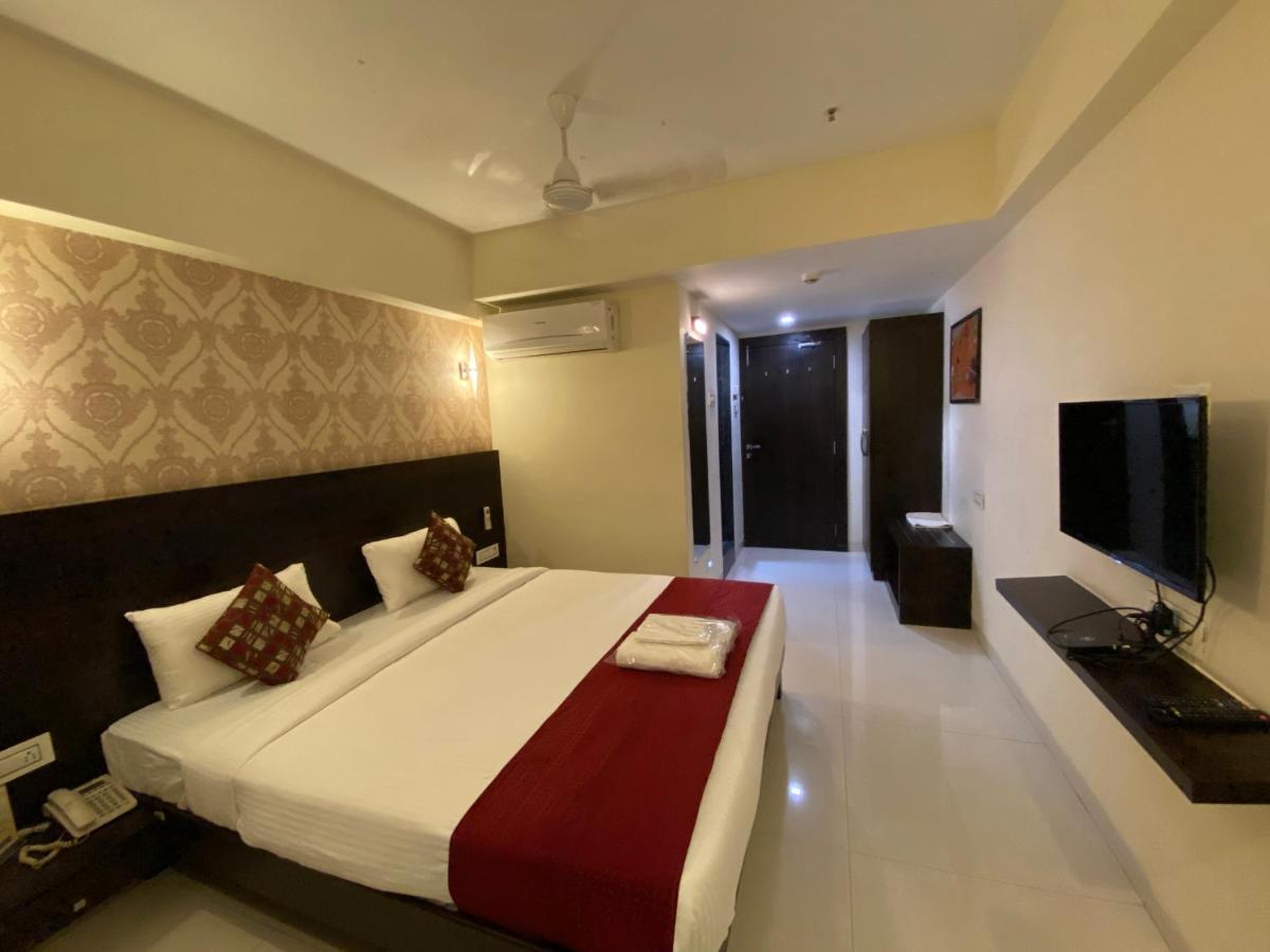 Hotel Singh'S By Wb Inn, Vashi, Navi Mumbai Eksteriør billede