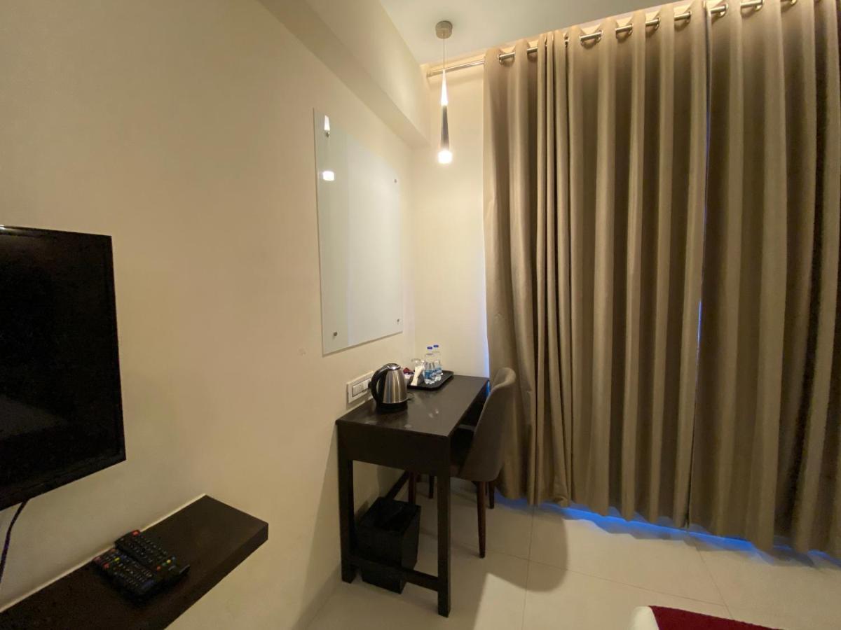 Hotel Singh'S By Wb Inn, Vashi, Navi Mumbai Eksteriør billede