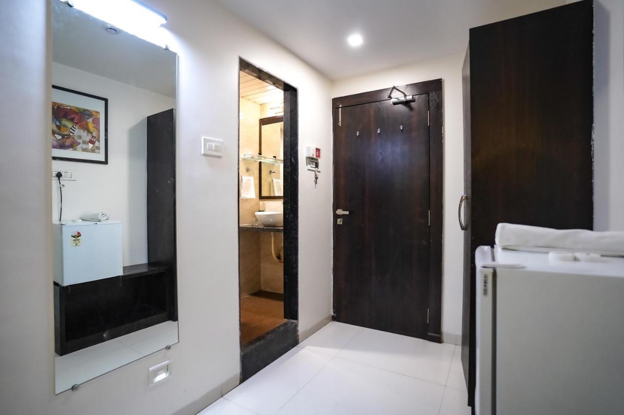 Hotel Singh'S By Wb Inn, Vashi, Navi Mumbai Eksteriør billede